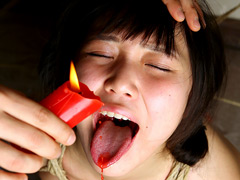 ロ○顔オタク娘の校内陵○体験プレイ タマ子