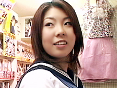 ポシェット 岡本エミ