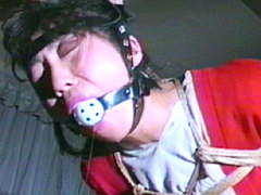 包帯女・高手小手残酷縛り