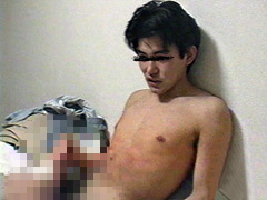 正統派ノンケ君がオナニー発射！