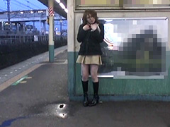 失禁120分 失便ガマン料理／鉄道ホーム失禁