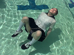 夏服浮力対決
