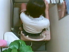 ピンホールカメラでトイレを覗く VOL.1