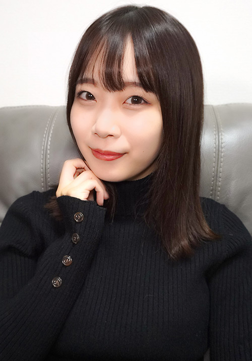 まお（21）：H大好きなインテリ美女と自宅でハメ撮り。