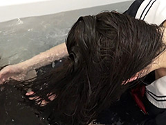 スーパーロングヘア女子○生の放課後シャンプー 卒業式