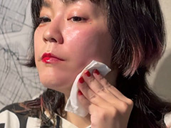 コスプレイヤーHちゃんのメイク落とし